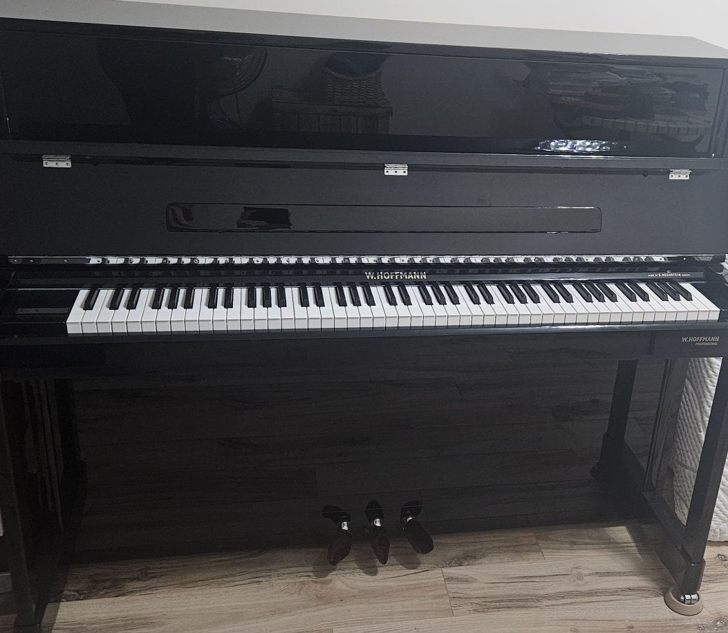 Pianino Hoffmann V-126