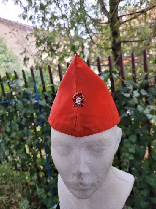 Furażerka Pionierów Organizacja Młodzieży komunistycznej Odznaka