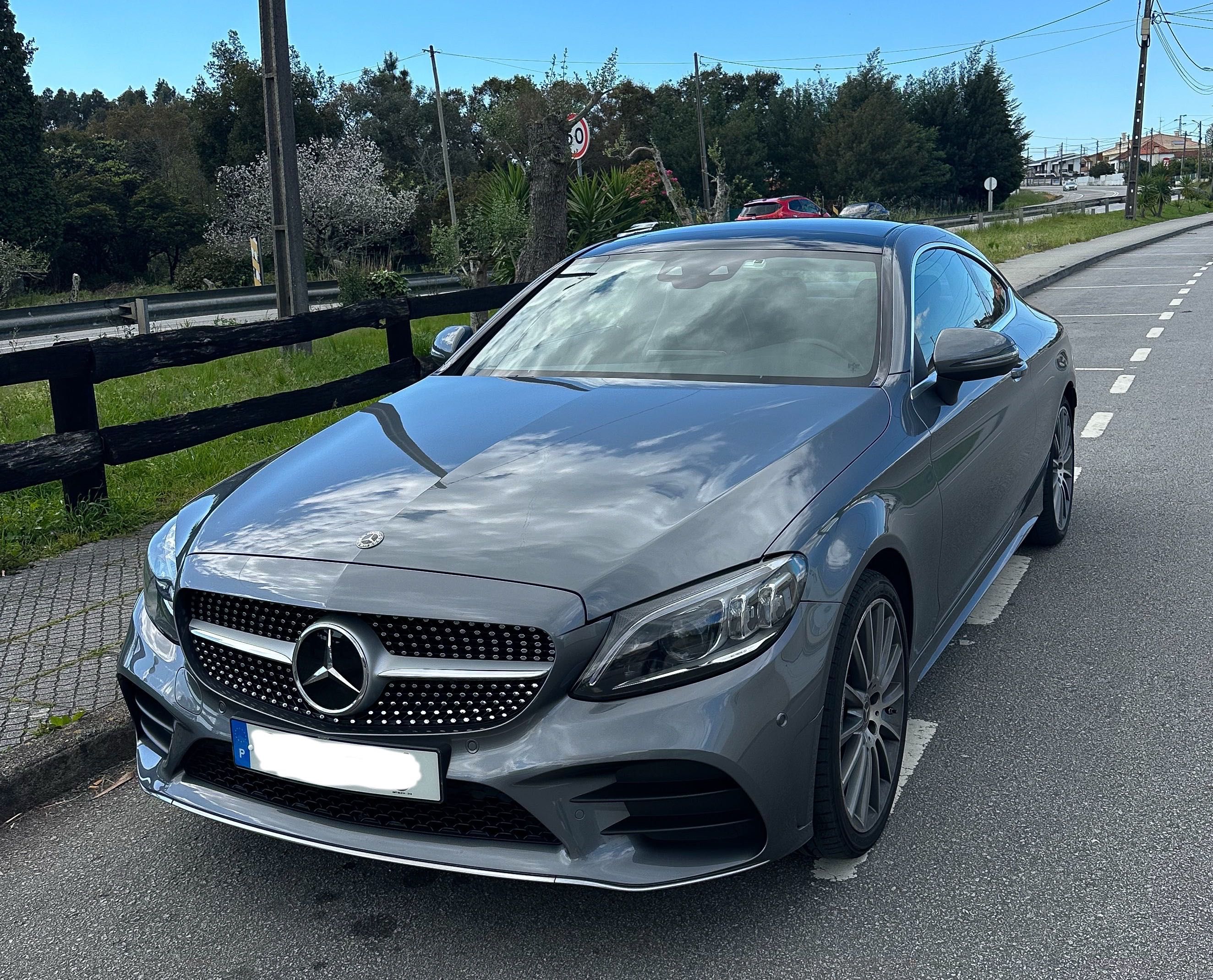 Mercedes C200 coupe amg 4 matic (full extras)