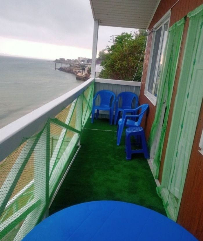 Домики посуточно на самом берегу моря,Вапнярка, ДК Солнечный
