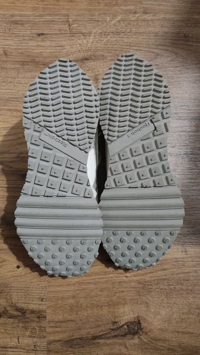 Vendo Reebok LX2200