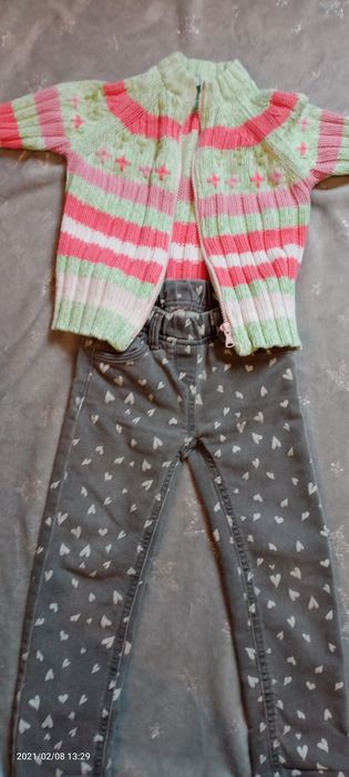 Komplet dziewczęcy Spodnie Smyk 104 i ciepły sweterek 98 104
