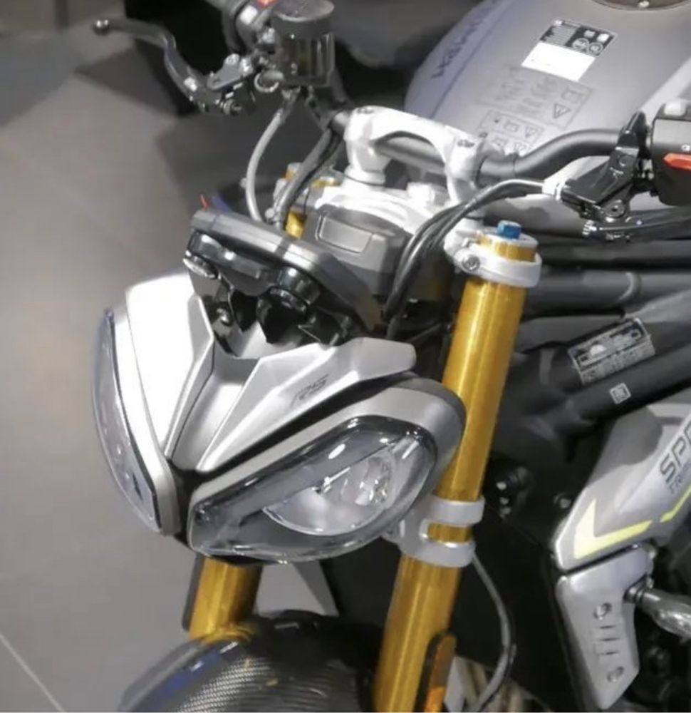 Owiewka prawa wypełnienie prawe Triumph Speed Triple 1200 RS