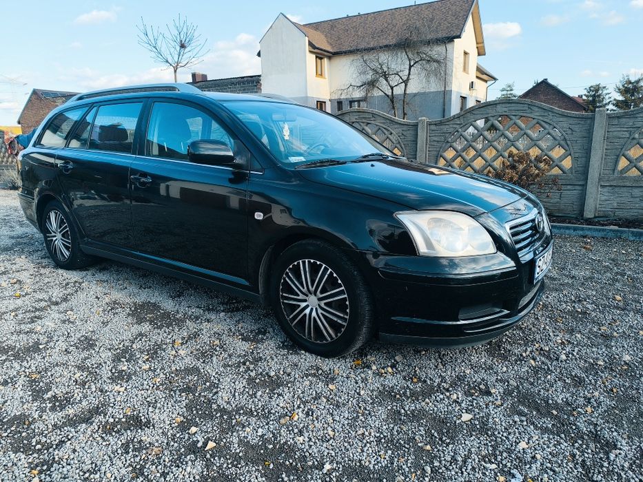 Toyota Avensis 2005 rok 1.8 benzyna Polski salon
