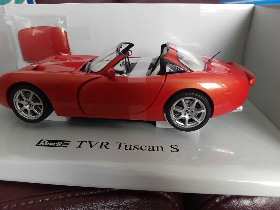 Модель авто TVR 1:18