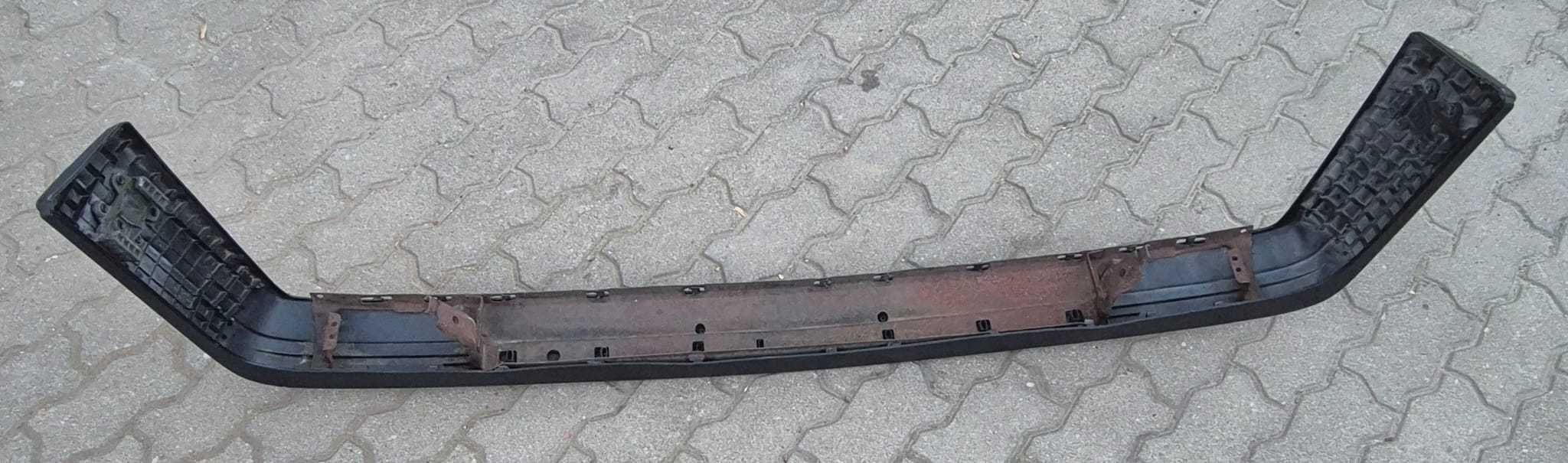 Zderzak Przedni AUDI 80 B2 (78-86r.) Oryginalny