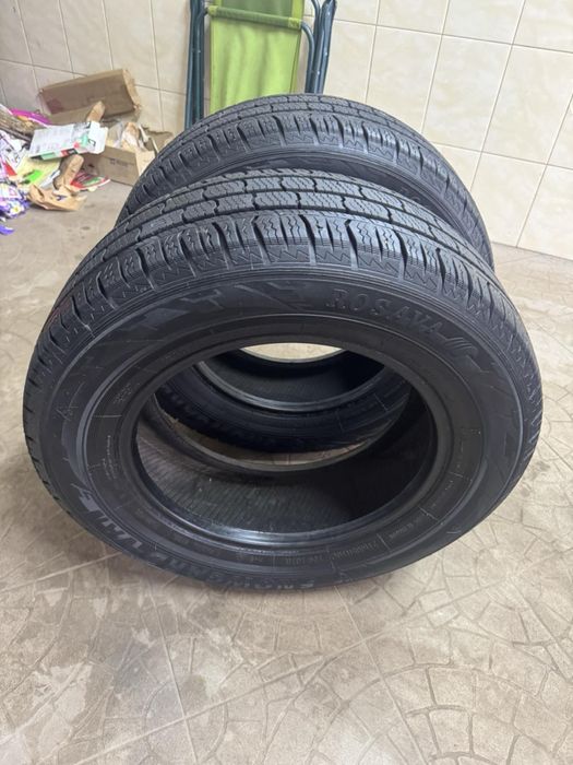 Гума зимова 215/65/R16c