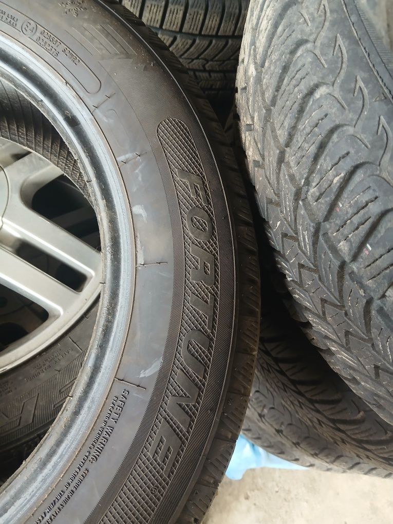 Komplet opon zimowych 185/65 R15