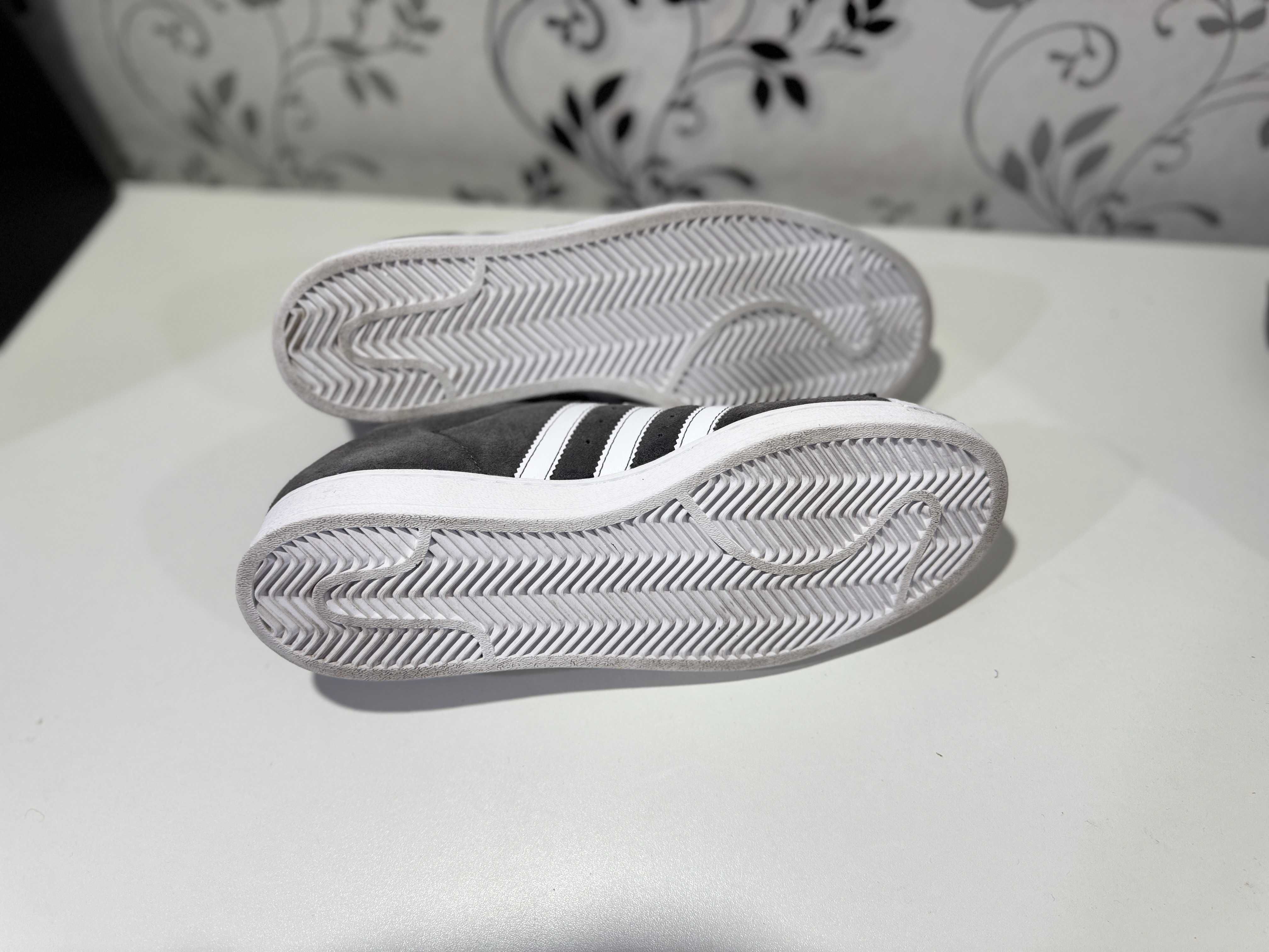 Кросівки чоловічі Adidas Superstar Grey IF3645, 43.5р