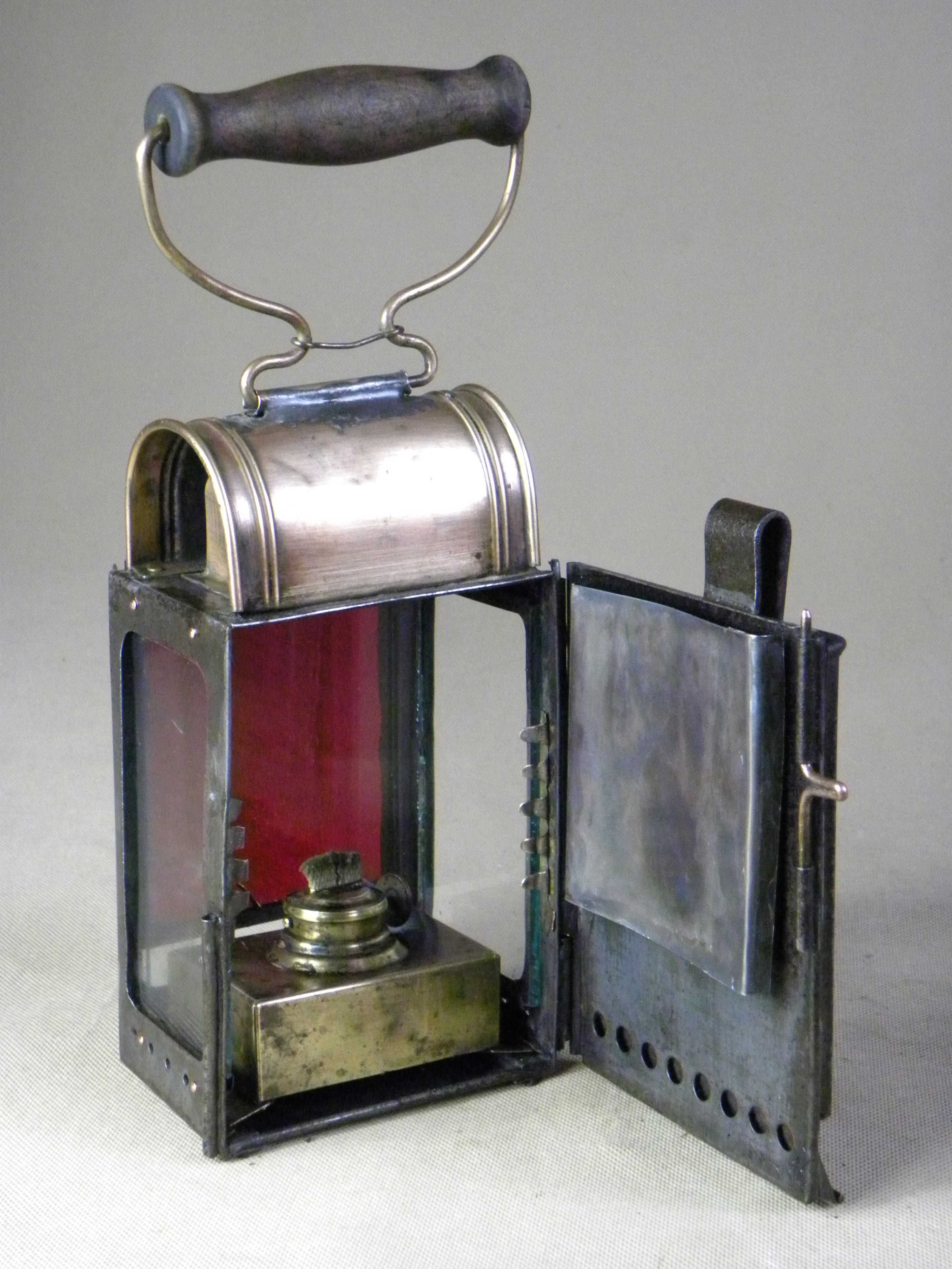Kolekcjonerska niemiecka kolejowa lampa naftowa F.F.A Schulze wz. 28