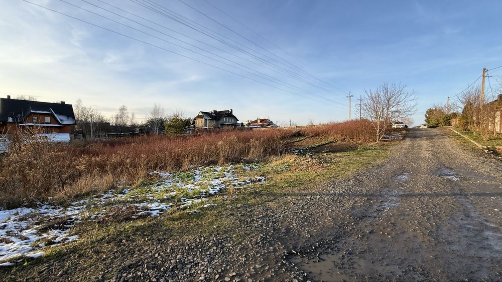 Земельна ділянка в Липинах