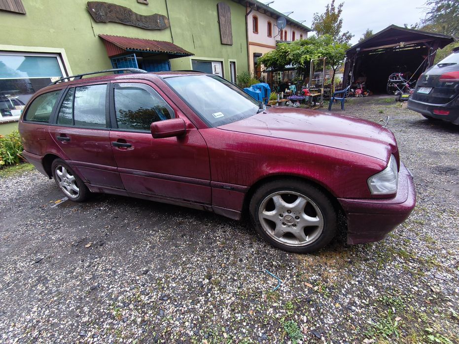 Mercedes W202 2.2 CDI hak c-klasa ubezpieczenie i przegląd wazne