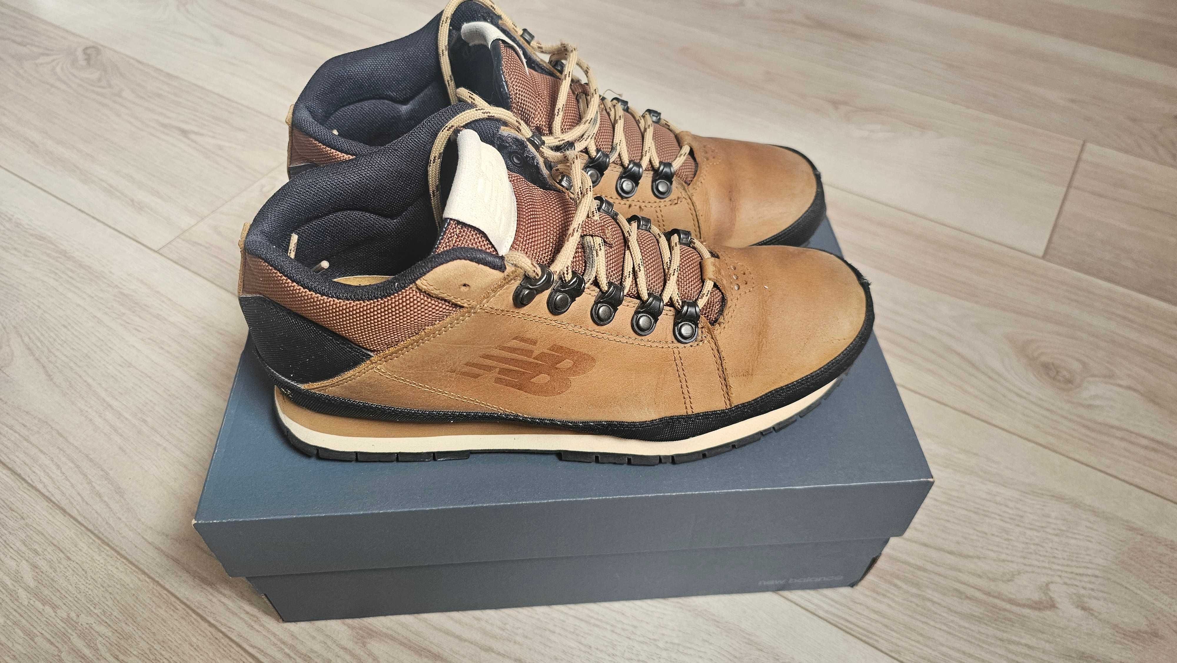 Buty Trapery New Balance model H754TB