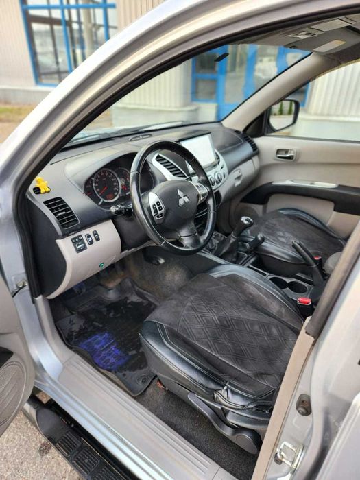 Продам авто Mitsubishi L 200