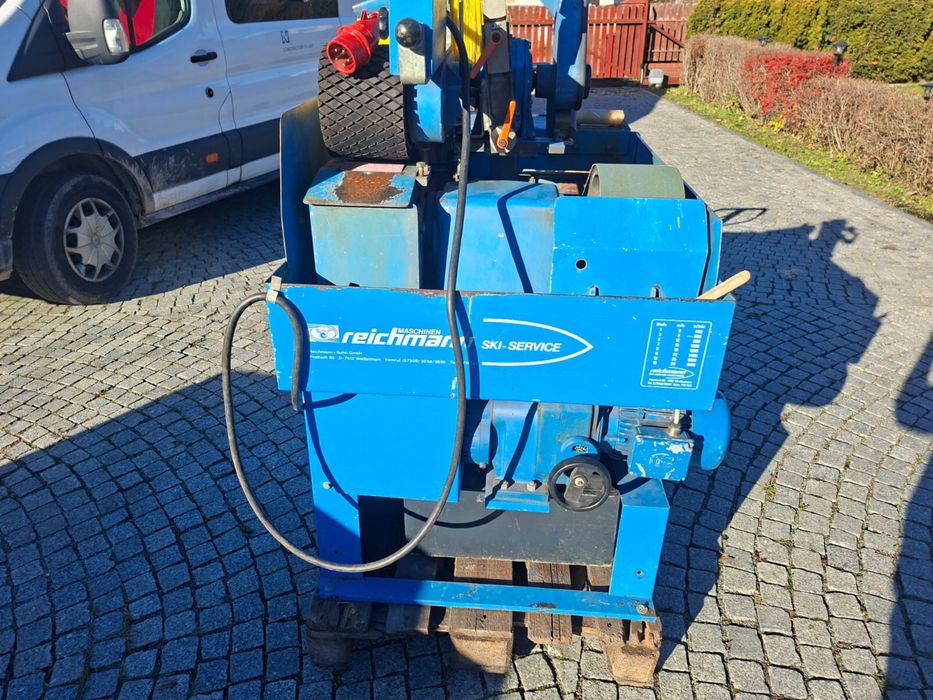 Maszyna do serwisu nart