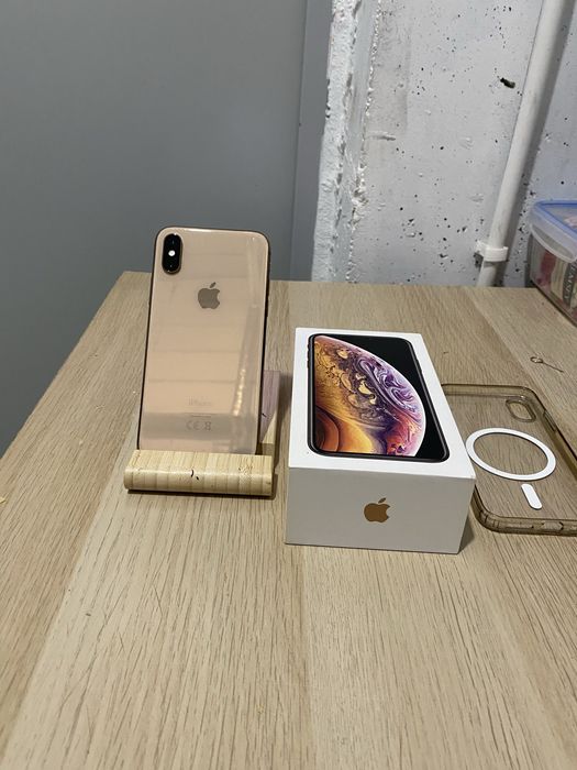 Iphone xs 64 gb kondcjia baterii 100% cena do negocjiacji zapraszam