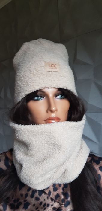 Czapka i komin baranek UGC nowy beż