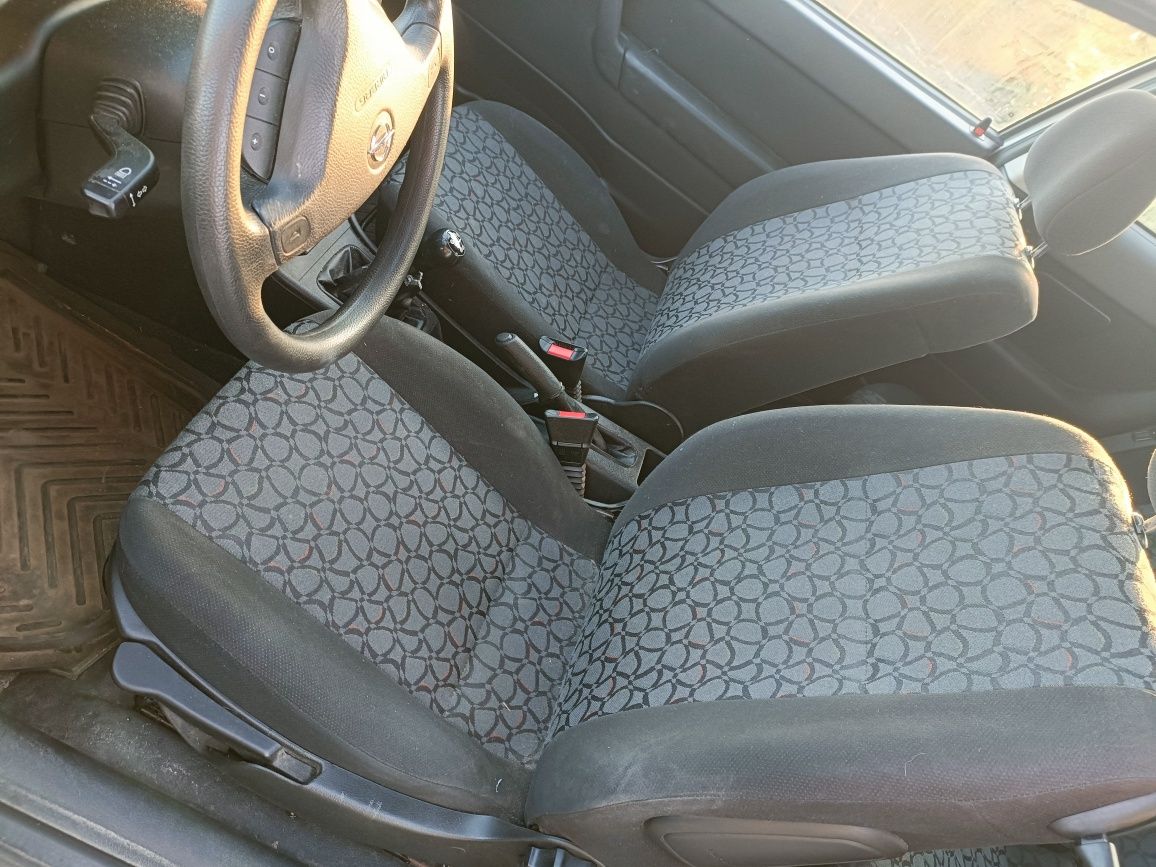 Opel Astra  1.6 mały przebieg