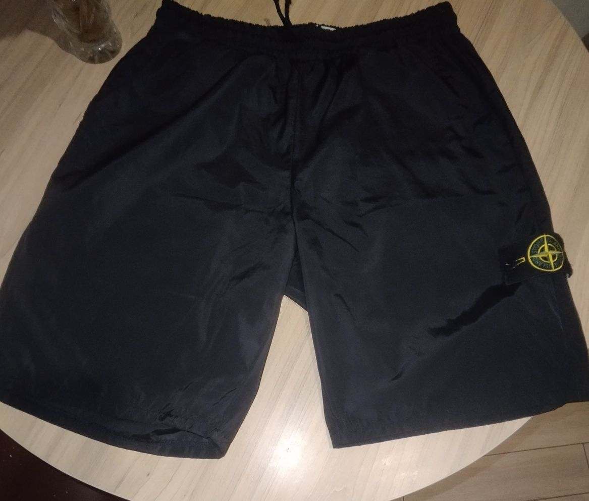 Шорты stone island,  одевались пару раз состояние  хорошое