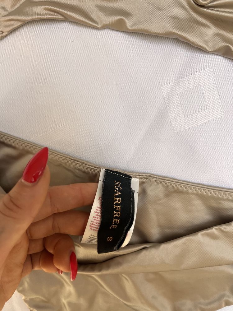 Komplet bielizny damskiej jak satyna