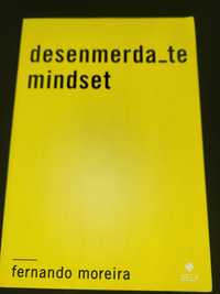 Livro "Desenmerda-te mindset"