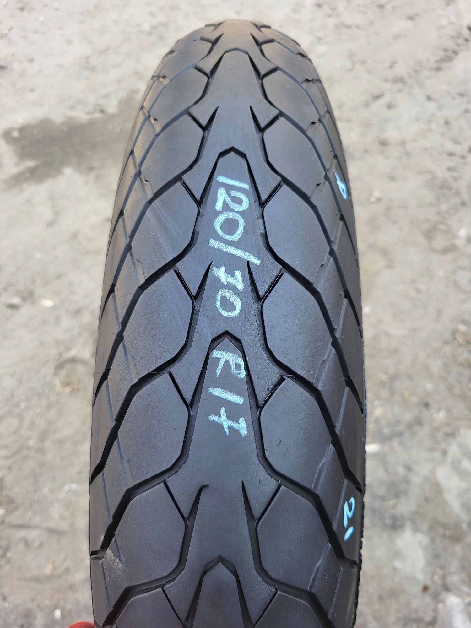 Dunlop 120/70R17 (2021) мотошина