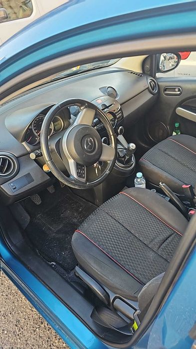 Mazda3 azul em bom estado!