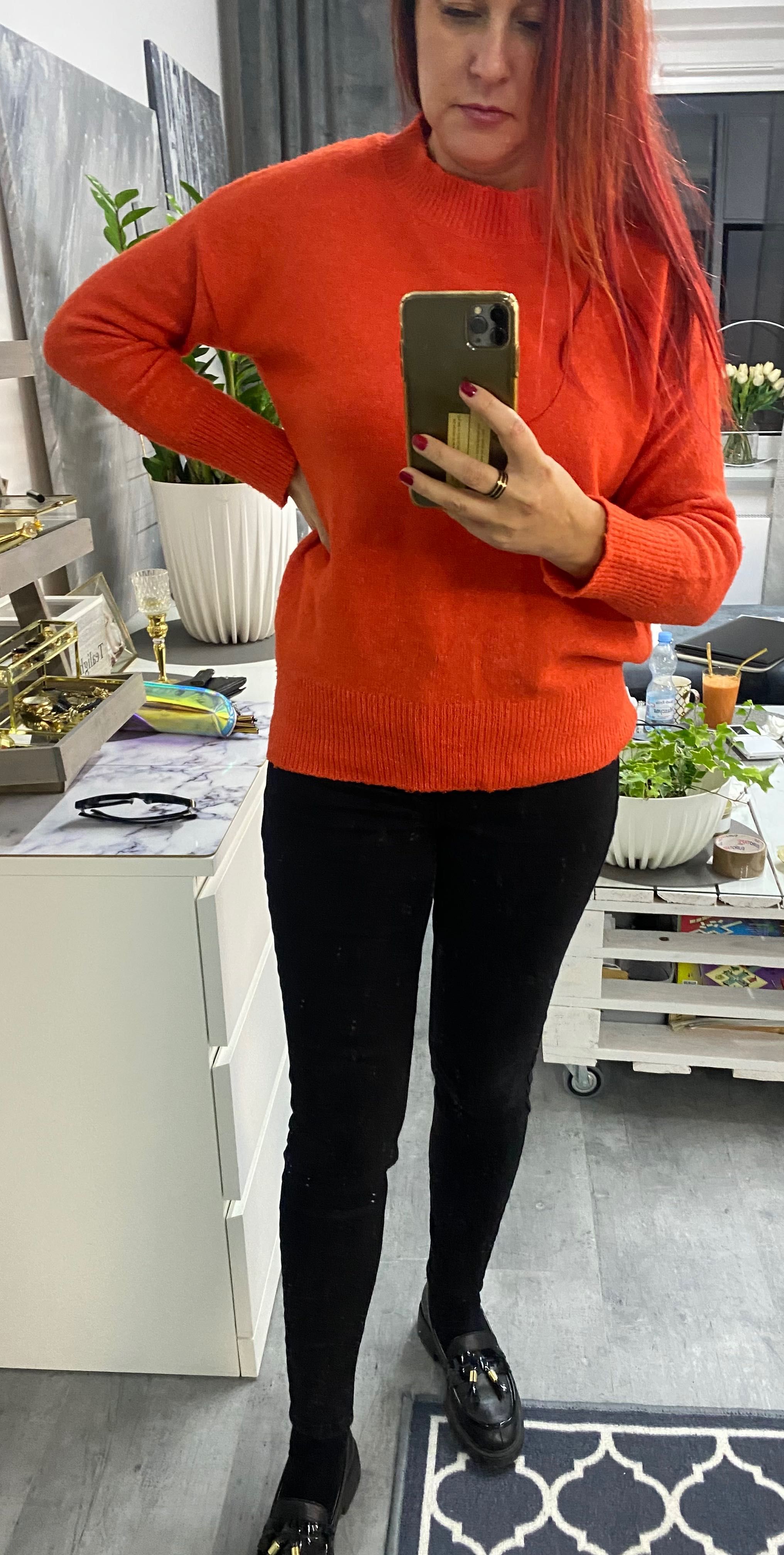 Czerwony jaskrawy sweterek xs-s Primark