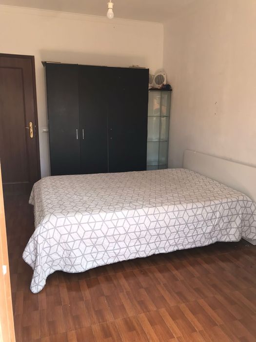 Quarto de casal , muito bem localizado