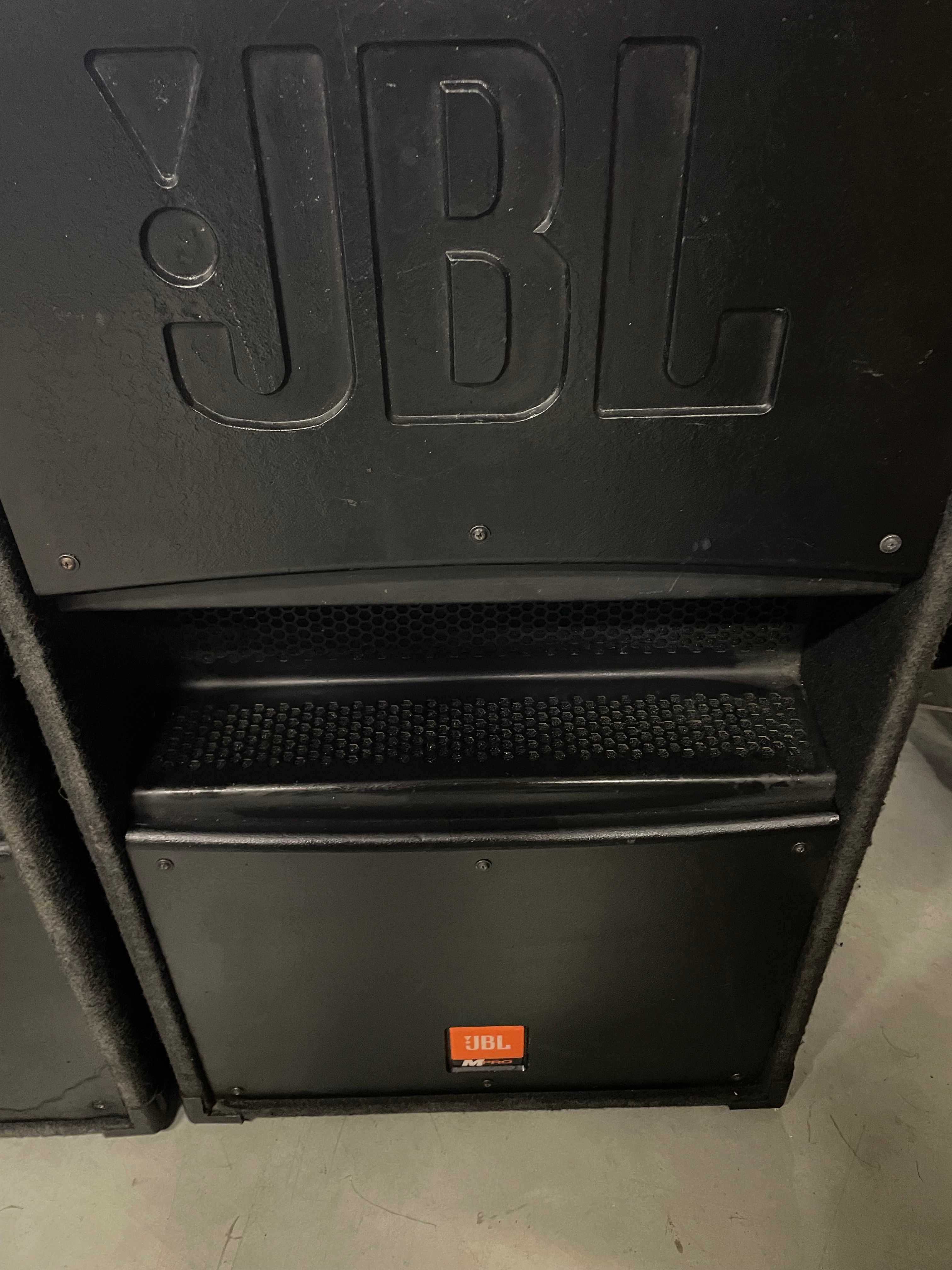 Subwoofer pasywny JBL MPro 225s po dwa głośniki 15" wewnątrz