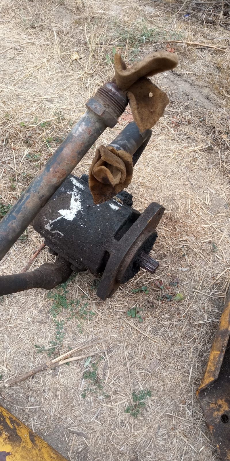 Cilindro hidráulico + bomba + distribuidor