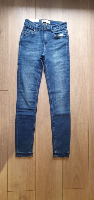 Jeansy skinny Zara 34 piękny kolor