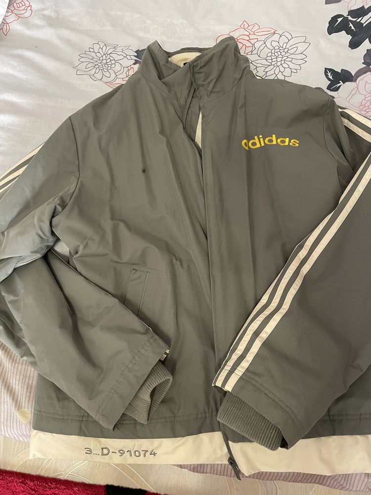 Куртка adidas  плотная