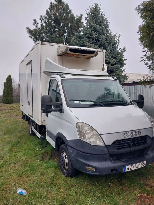 Iveco DAILY  Iveco Daily 2013 r izoterma z agregatem /winda