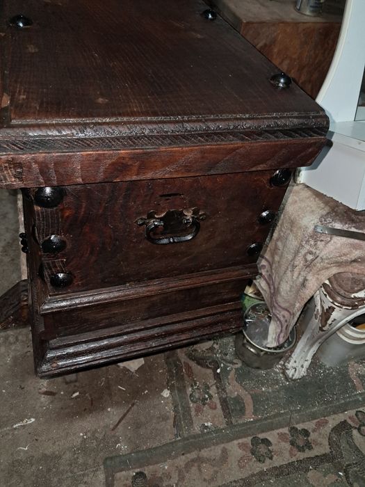 Pequeno baú  madeira de matazana