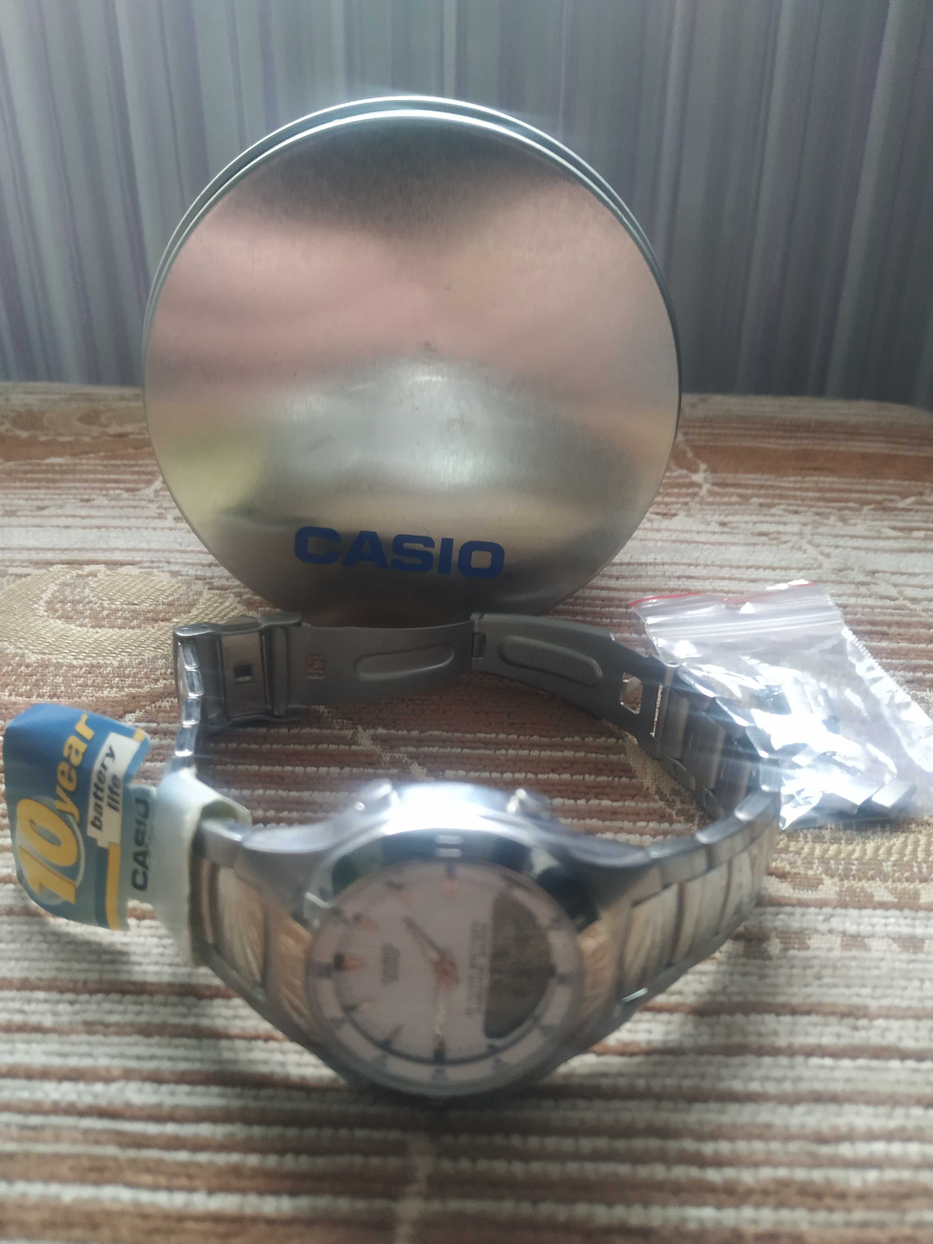 Zegarek Casio EFA 110
