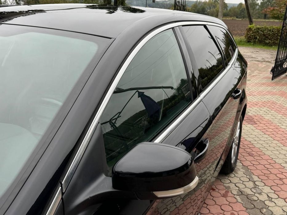 Ford Mondeo4   2013 рік