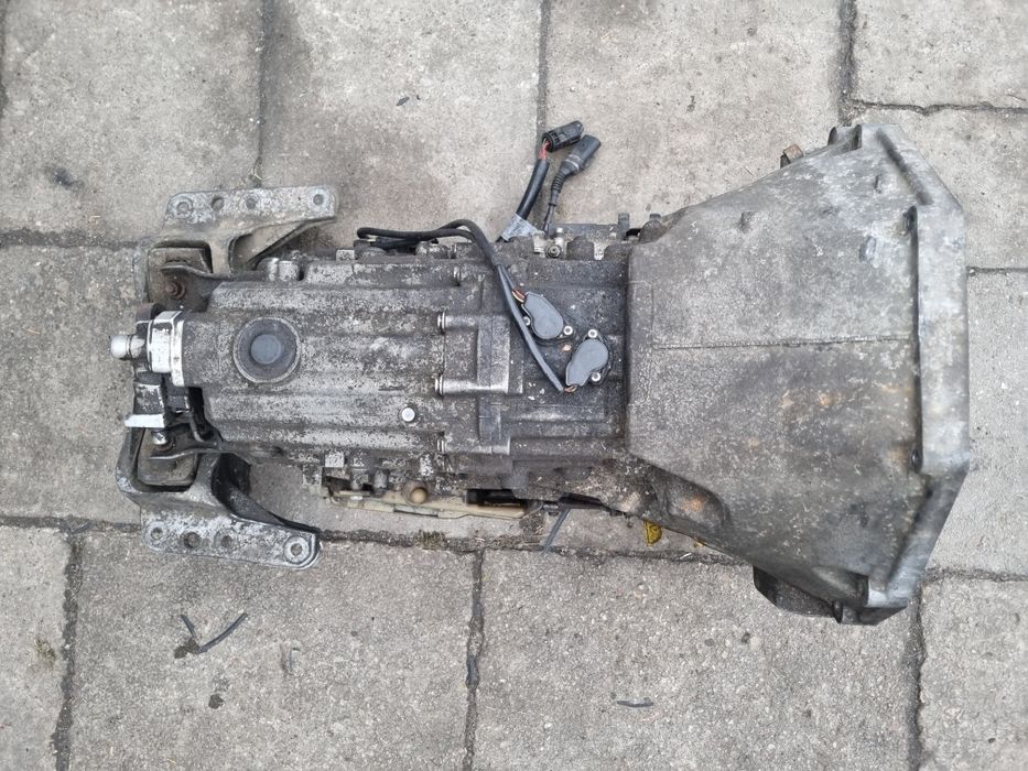 BMW E60 E61 E63 E64 545i 645ci 4.4L V8 skrzynia manual 6b SMG GS6S53BZ