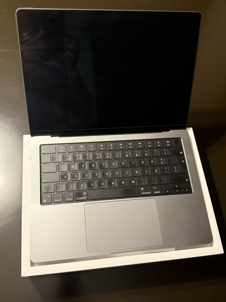MacBook Pro 14 M2 Max 32Gb 1Tb