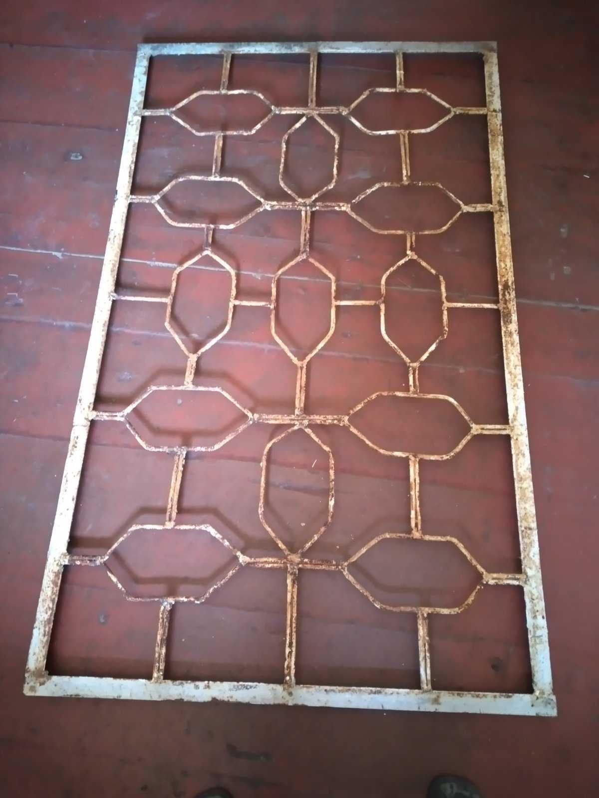 Решетка металлическая для окна