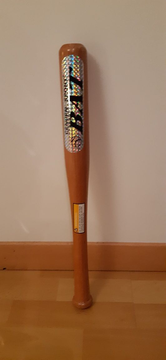 Kij do baseball drewniany NOWY
54cm długość 
Odbiór na Ochocie