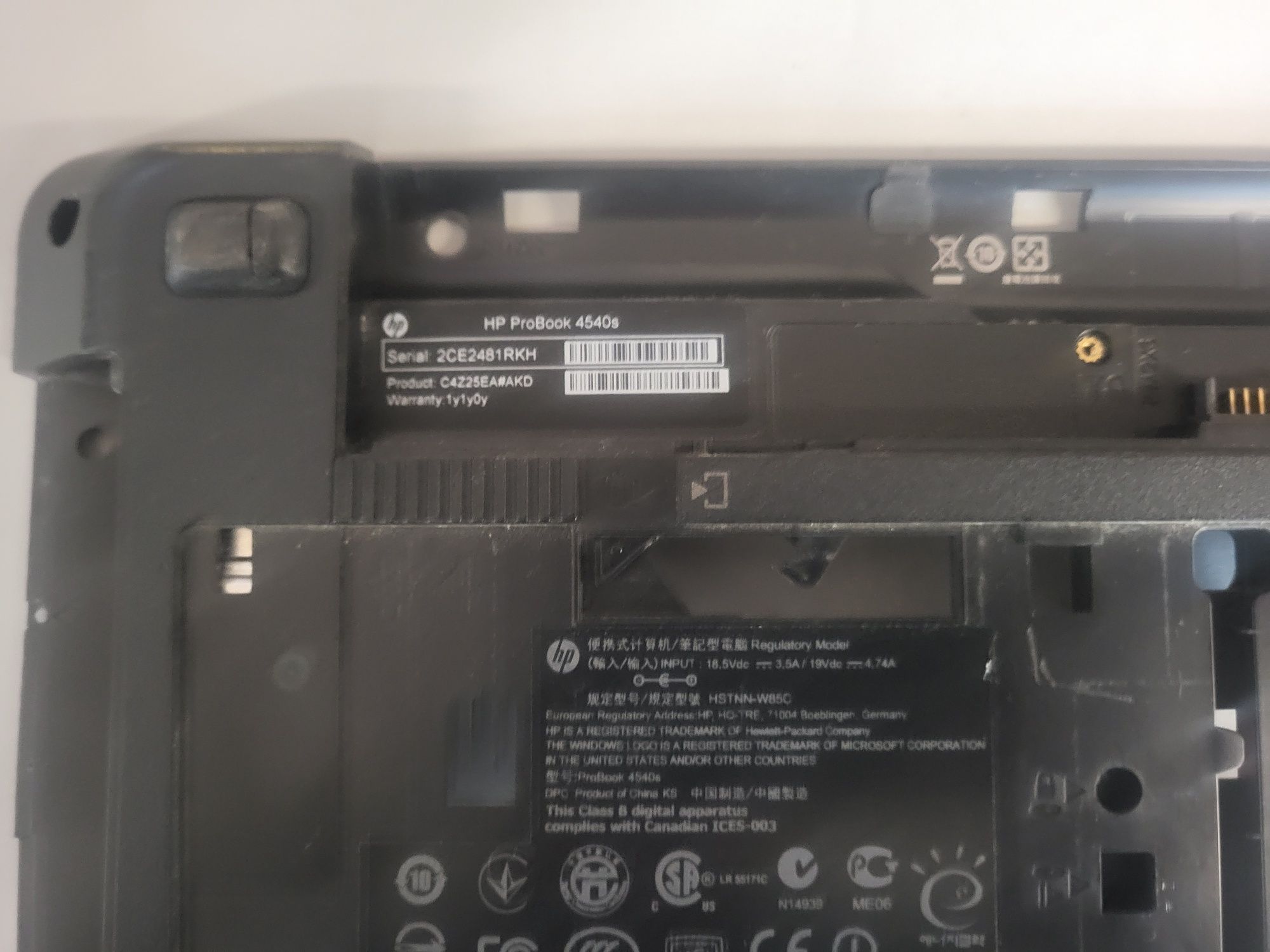 Sprzedam dolną oobudowę do laptopa HP Probook 4540s