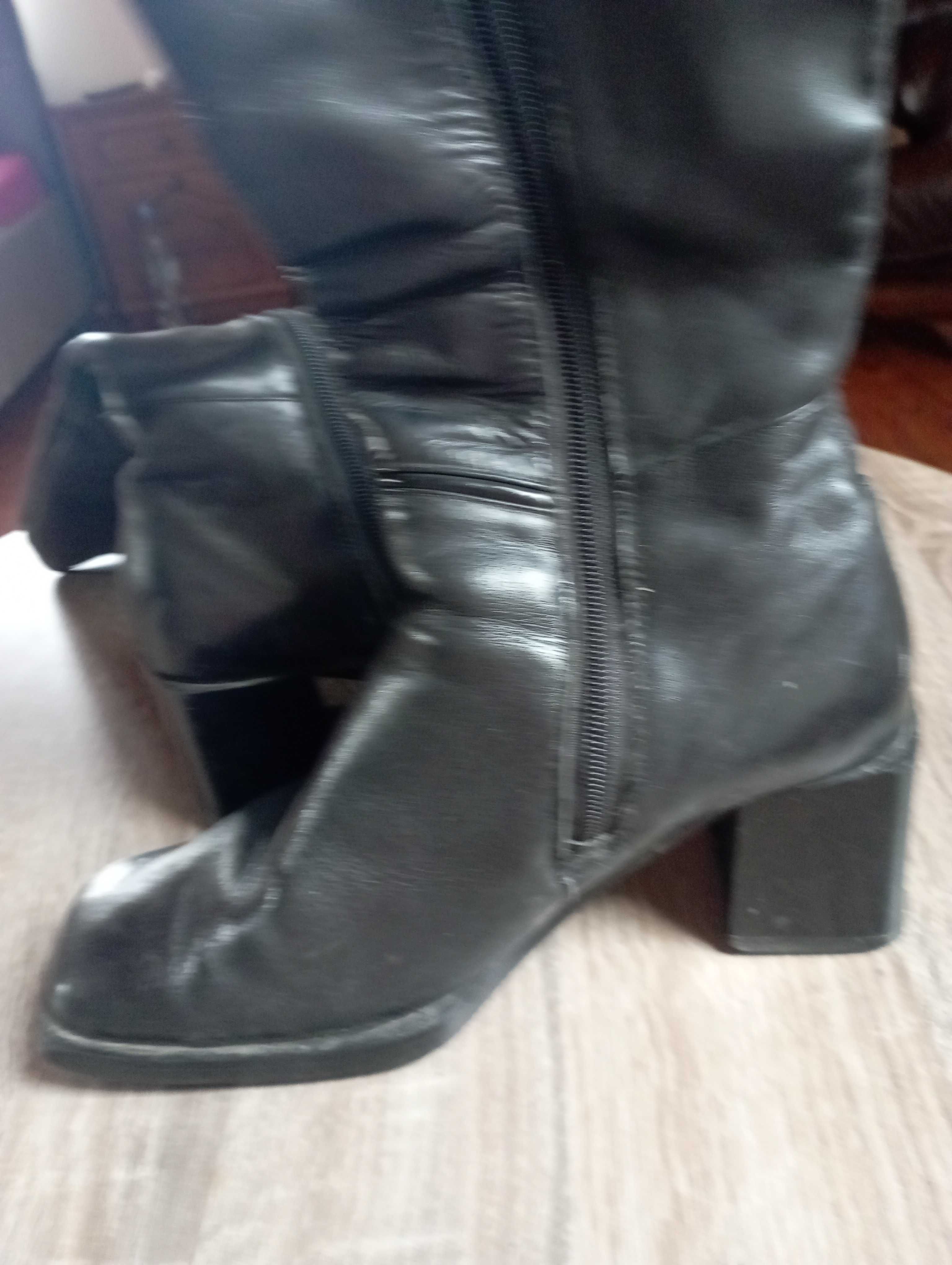 Buty na grubym obcasie styl gounge