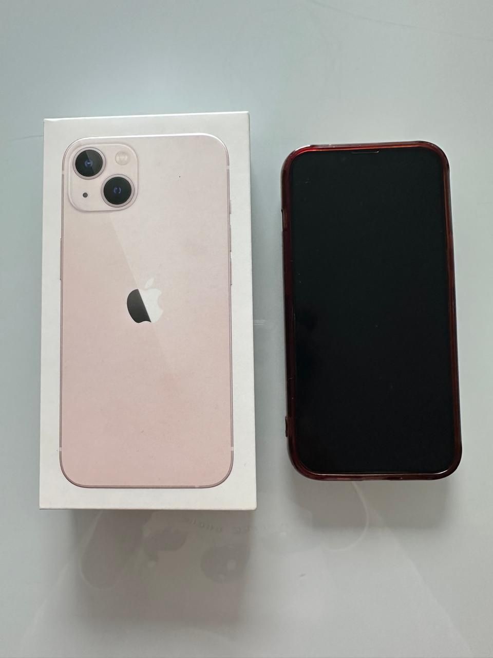 iPhone 13 light pink