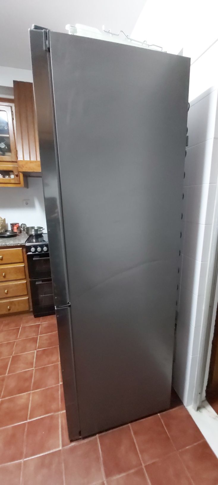 Frigorífico combinado Hotpoint Ariston Nofrost 343L