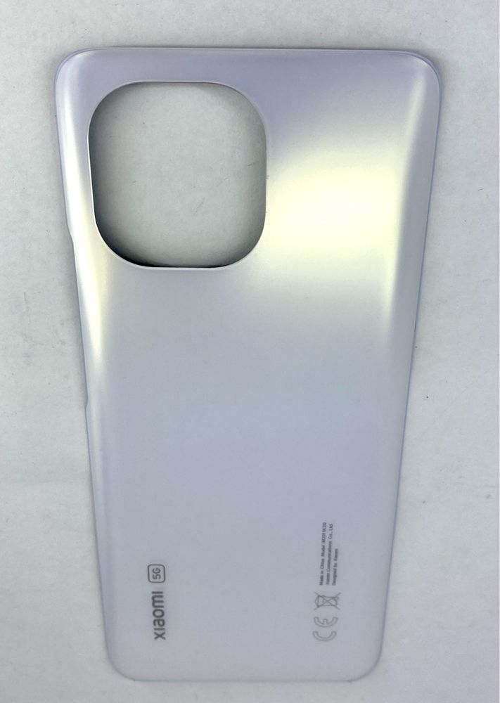 Крышка задняя Xiaomi Mi 11 оригинал. Снята с телефона.