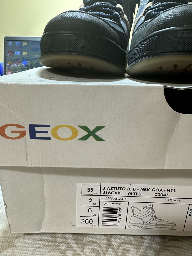 Черевики Ботинки Geox демі, нові, 39р, 25-25,5см устілка