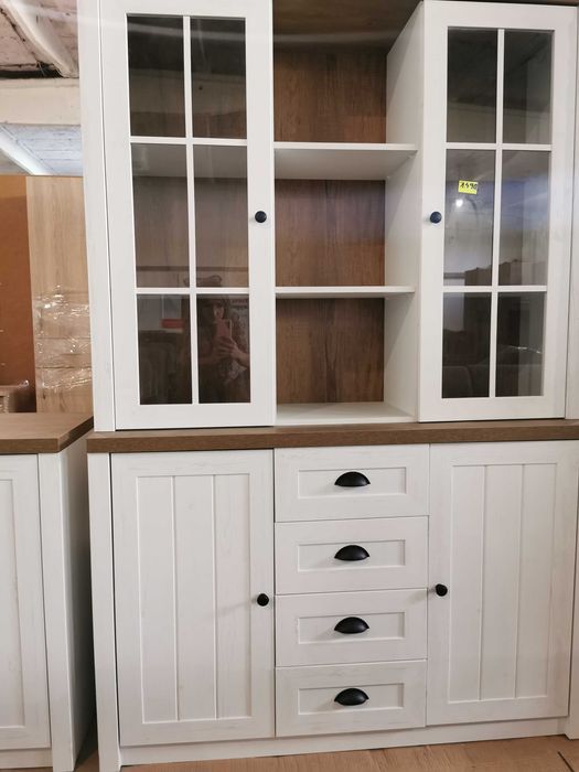 Meble systemowe, biel, drewno białe styl prowansalskim komoda witryna