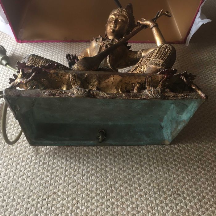 Buda da Felicidade  em folha de ouro,antigo com abajour.