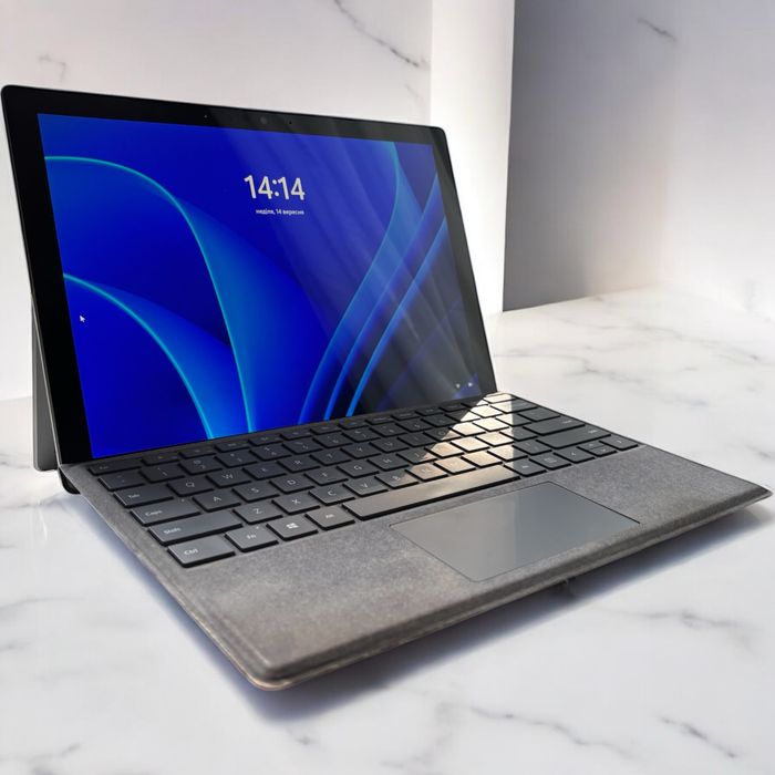 Планшет-ноутбук Microsoft Surface PRO 6 i5 8/128gb “12.3 USA